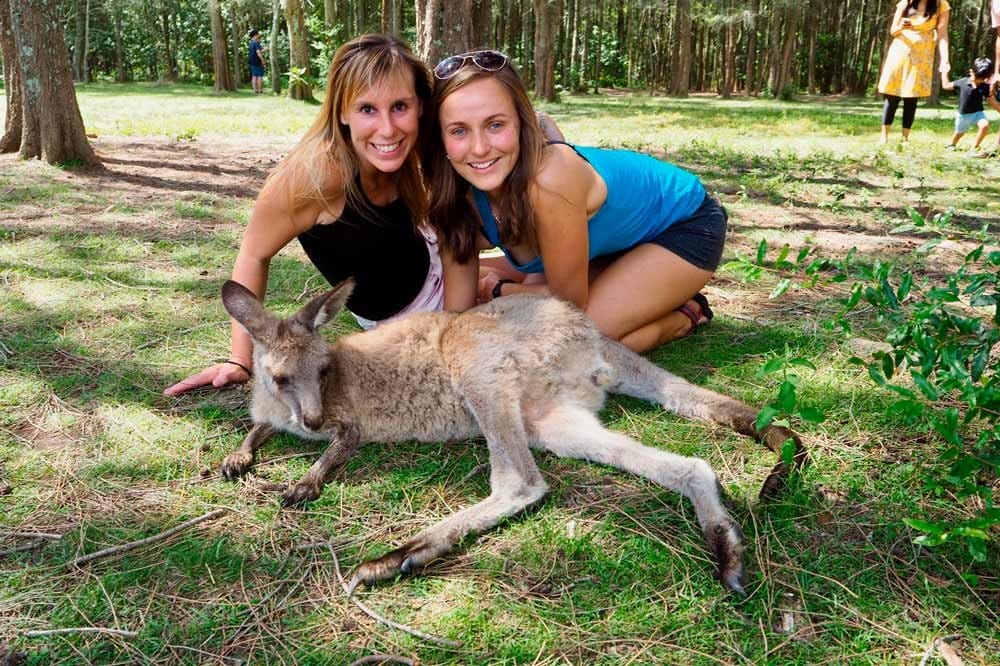 Estudiar inglés en Sydney Chicas con un canguro